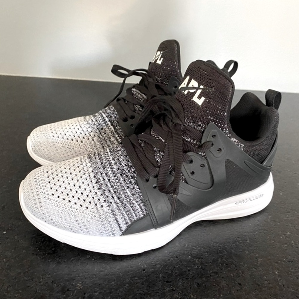 APL Ascend Propelium Running Shoe